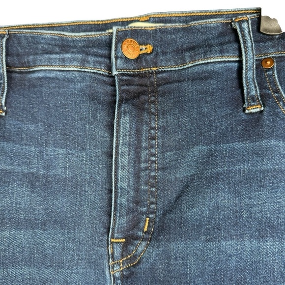 Madewell Kick out Mid Rise Women’s Jeans Size 33 Medium Wash - Picture 5 of 10